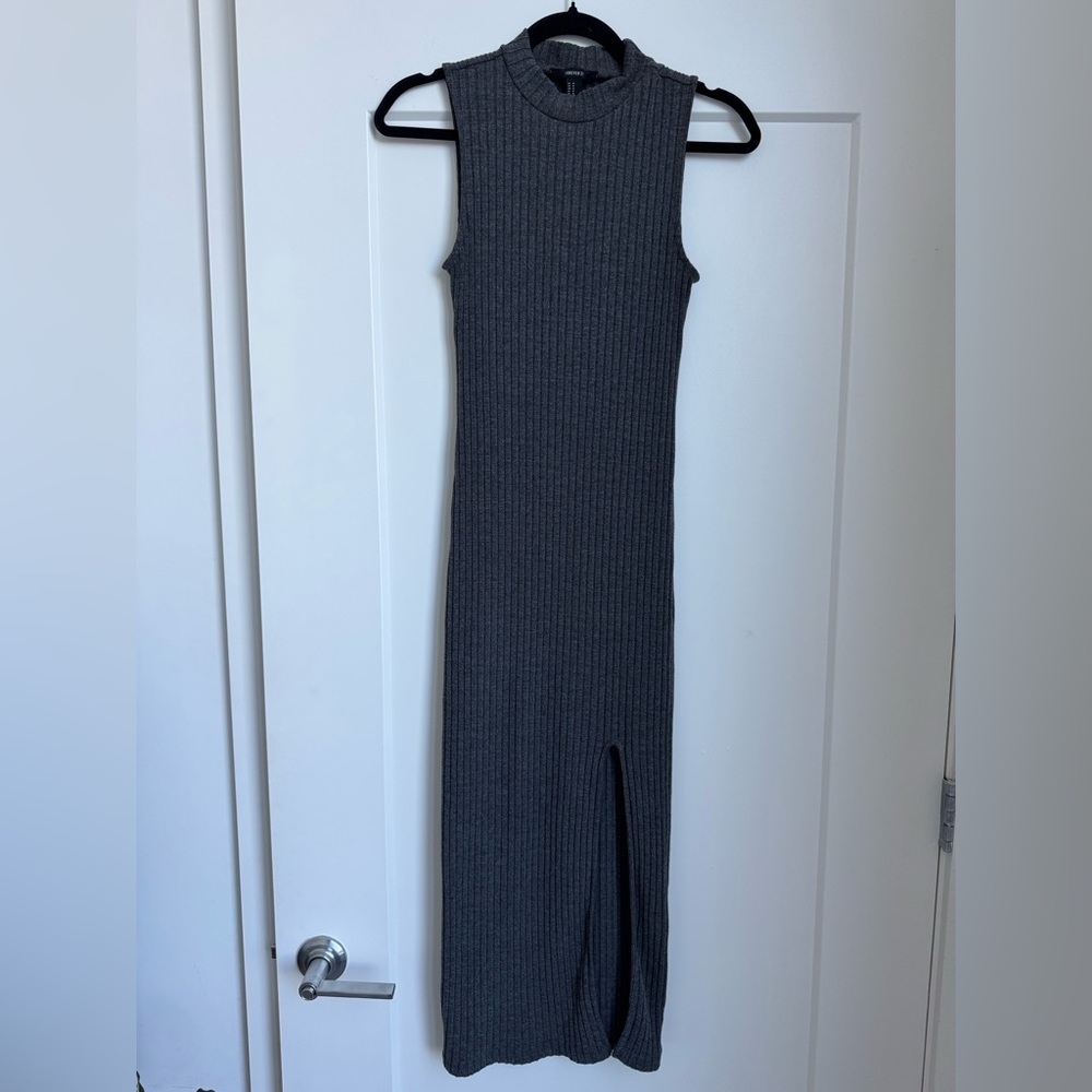 Forever 21 Charcoal Sleeveless Maxi Dress